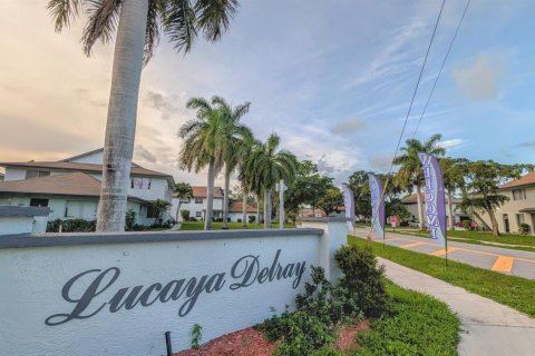 Condo in Delray Beach, Florida, 2 bedrooms  № 2252582 - photo 2