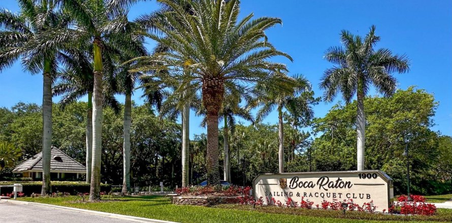 House in Boca Raton, Florida 4 bedrooms, 260.41 sq.m. № 1103406