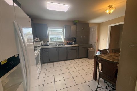 Casa en venta en Kissimmee, Florida, 2 dormitorios, 82.13 m2 № 1918319 - foto 7