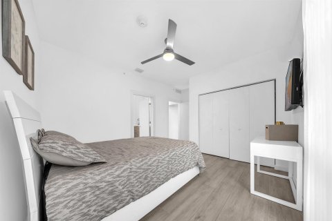 Condo in Deerfield Beach, Florida, 3 bedrooms № 2249476 - photo 20