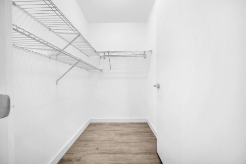 Condo in Deerfield Beach, Florida, 3 bedrooms № 2249476 - photo 24