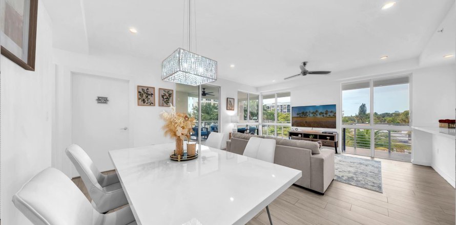 Condo in Deerfield Beach, Florida, 3 bedrooms № 2249476
