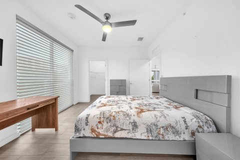 Condo in Deerfield Beach, Florida, 3 bedrooms № 2249476 - photo 22