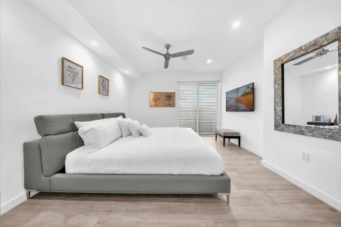 Condo in Deerfield Beach, Florida, 3 bedrooms № 2249476 - photo 13