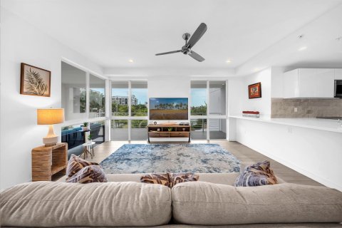 Condo in Deerfield Beach, Florida, 3 bedrooms № 2249476 - photo 4