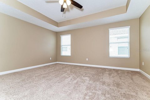 Villa ou maison à louer à Orlando, Floride: 6 chambres, 226.03 m2 № 2437225 - photo 9