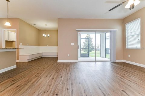 Villa ou maison à louer à Orlando, Floride: 6 chambres, 226.03 m2 № 2437225 - photo 4