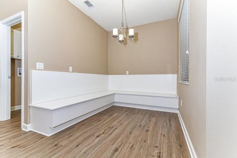 Villa ou maison à louer à Orlando, Floride: 6 chambres, 226.03 m2 № 2437225 - photo 6