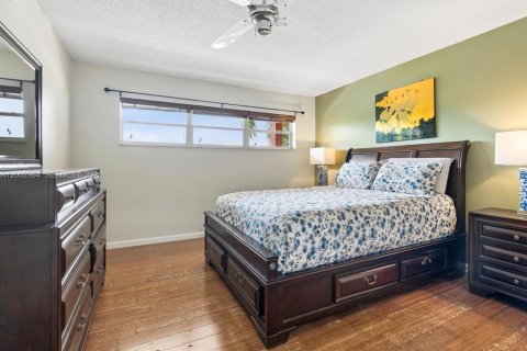 Condominio en venta en Pembroke Pines, Florida, 2 dormitorios, 108.7 m2 № 2170387 - foto 14