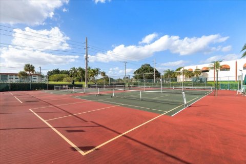 Condominio en venta en Pembroke Pines, Florida, 2 dormitorios, 108.7 m2 № 2170387 - foto 22