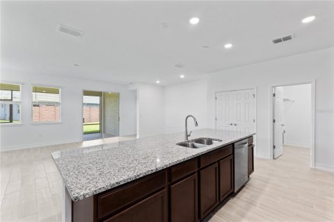 Duplex in Ocala, Florida 2 bedrooms, 145.11 sq.m. № 1856084 - photo 13