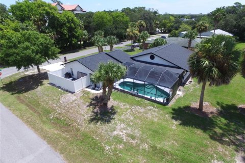 House in Palm Coast, Florida 3 bedrooms, 186.45 sq.m. № 1876063 - photo 10
