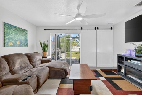 House in Ruskin, Florida 5 bedrooms, 234.3 sq.m. № 2147848 - photo 21