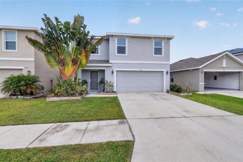 House in Ruskin, Florida 5 bedrooms, 234.3 sq.m. № 2147848 - photo 3