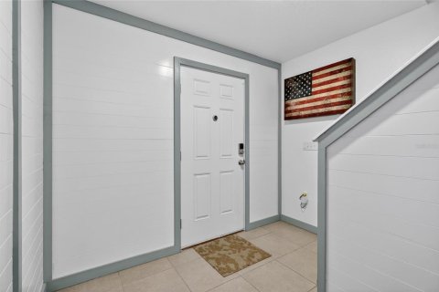 House in Ruskin, Florida 5 bedrooms, 234.3 sq.m. № 2147848 - photo 9