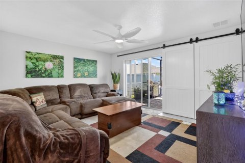 House in Ruskin, Florida 5 bedrooms, 234.3 sq.m. № 2147848 - photo 20