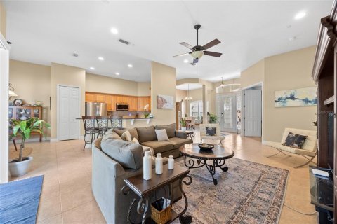 Casa en venta en Kissimmee, Florida, 4 dormitorios, 224.17 m2 № 1911638 - foto 4