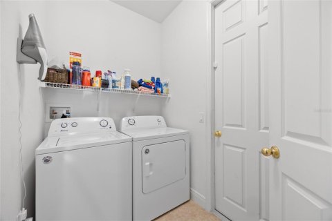 Casa en venta en Kissimmee, Florida, 4 dormitorios, 224.17 m2 № 1911638 - foto 28