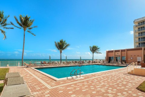 Copropriété à vendre à South Palm Beach, Floride: 3 chambres, 144.56 m2 № 2392706 - photo 28