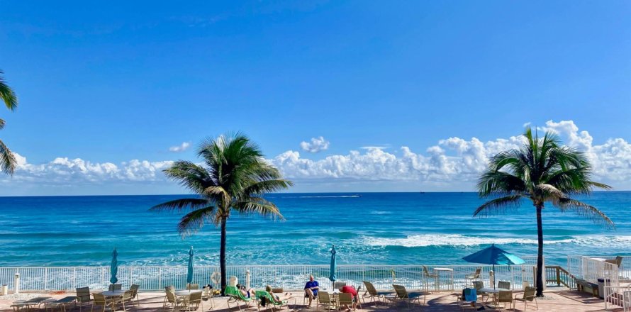 Condo à South Palm Beach, Floride, 3 chambres  № 2392706
