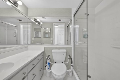 Condo in Daytona Beach, Florida, 2 bedrooms № 2216740 - photo 22