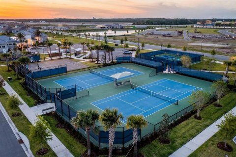 Touwnhouse à louer à Orlando, Floride: 4 chambres, 172.89 m2 № 1835992 - photo 11