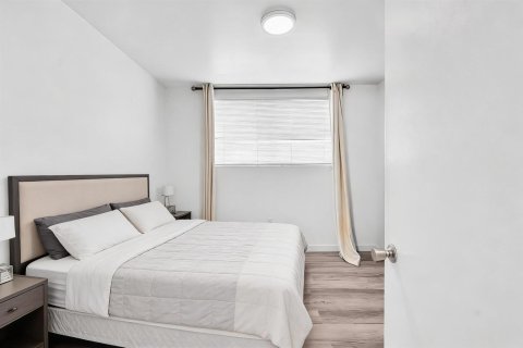 Condominio en venta en Miami Beach, Florida, 2 dormitorios, 84.54 m2 № 2193249 - foto 24