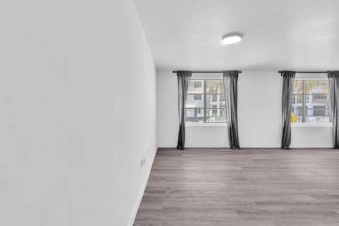 Condominio en venta en Miami Beach, Florida, 2 dormitorios, 84.54 m2 № 2193249 - foto 3