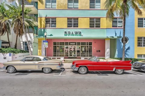 Condominio en Miami Beach, Florida, 2 dormitorios  № 2193249