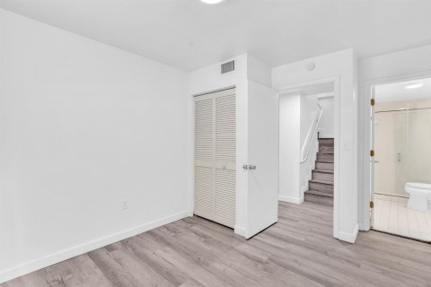 Condominio en venta en Miami Beach, Florida, 2 dormitorios, 84.54 m2 № 2193249 - foto 26