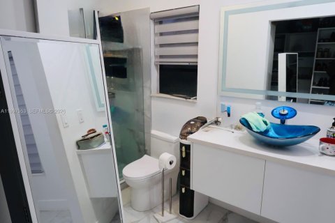 Villa ou maison à vendre à Plantation, Floride: 3 chambres, 126.25 m2 № 2064391 - photo 10