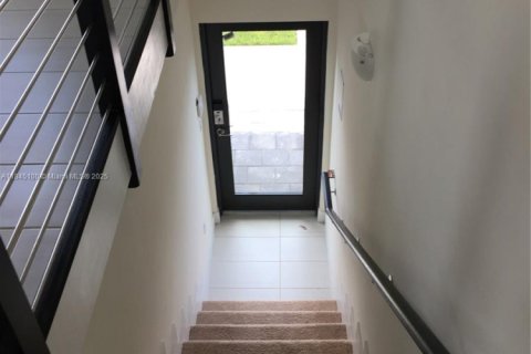 Condominio en alquiler en Doral, Florida, 3 dormitorios, 140.93 m2 № 1840920 - foto 10