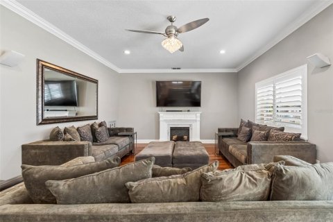 House in Odessa, Florida 4 bedrooms, 287.16 sq.m. № 2227694 - photo 22