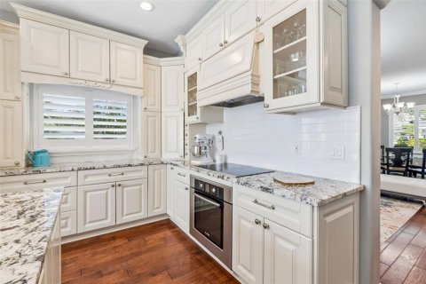 House in Odessa, Florida 4 bedrooms, 287.16 sq.m. № 2227694 - photo 13