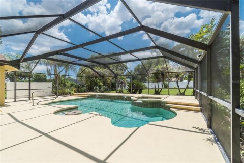 Casa en venta en Brandon, Florida, 3 dormitorios, 205.78 m2 № 2216742 - foto 5