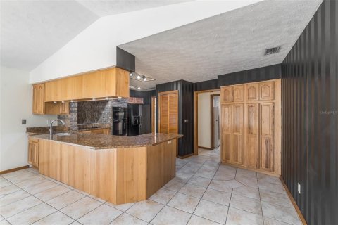 Casa en venta en Brandon, Florida, 3 dormitorios, 205.78 m2 № 2216742 - foto 20