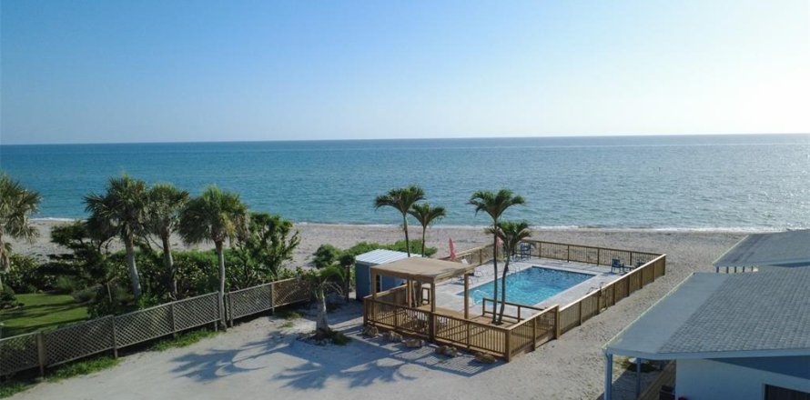 Hôtel, hôtellerie à Englewood, Floride 455.59 m2 № 1918438