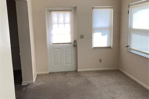 House in Ocala, Florida 2 bedrooms, 129.51 sq.m. № 2224501 - photo 23