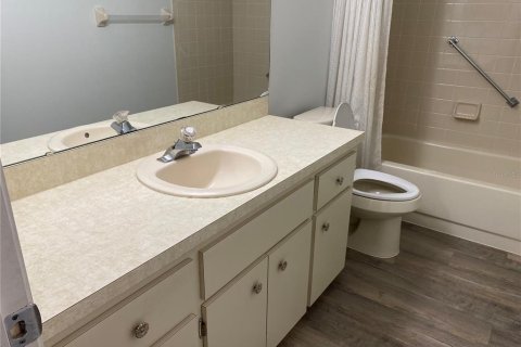 House in Ocala, Florida 2 bedrooms, 129.51 sq.m. № 2224501 - photo 16