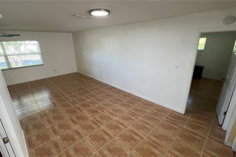 House in Winter Park, Florida 3 bedrooms, 251.39 sq.m. № 1637972 - photo 3