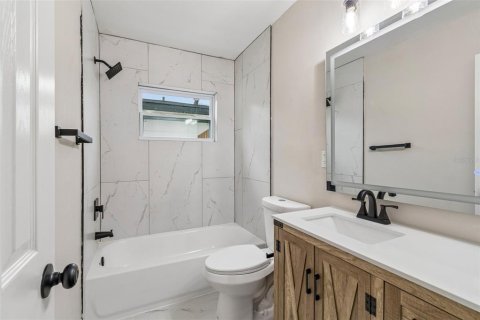 Villa ou maison à vendre à Tampa, Floride: 3 chambres, 106.47 m2 № 2291660 - photo 30