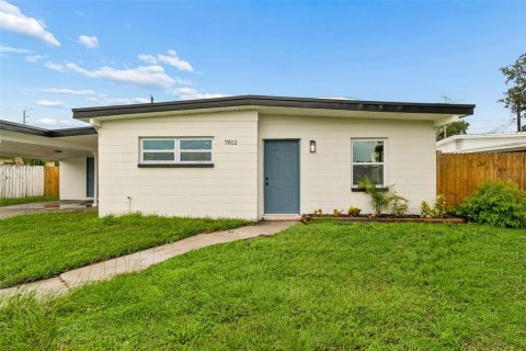 Villa ou maison à vendre à Tampa, Floride: 3 chambres, 106.47 m2 № 2291660 - photo 4