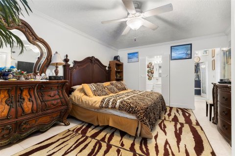 Купить кондоминиум в Холливуд, Флорида 1 спальня, 89.19м2, № 2004778 - фото 22