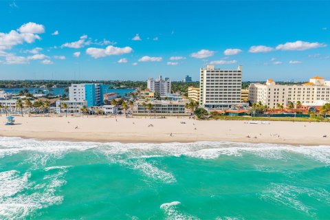 Купить кондоминиум в Холливуд, Флорида 1 спальня, 89.19м2, № 2004778 - фото 27