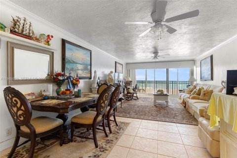 Купить кондоминиум в Холливуд, Флорида 1 спальня, 89.19м2, № 2004778 - фото 5