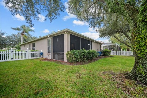 Villa ou maison à vendre à Wesley Chapel, Floride: 3 chambres, 181.53 m2 № 2411466 - photo 30