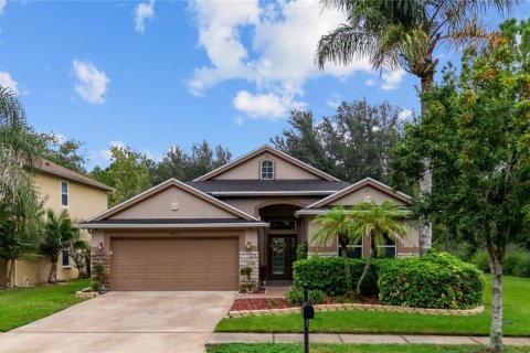 Villa ou maison à vendre à Wesley Chapel, Floride: 3 chambres, 181.53 m2 № 2411466 - photo 2