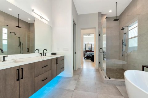 Casa en venta en Tampa, Florida, 4 dormitorios, 410.44 m2 № 1570408 - foto 30