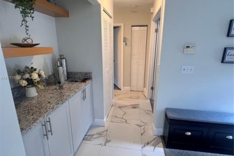 Touwnhouse à vendre à Royal Palm Beach, Floride: 3 chambres, 120.59 m2 № 2432534 - photo 25