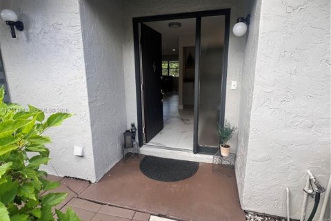 Touwnhouse à Royal Palm Beach, Floride 3 chambres, 120.59 m2 № 2432534